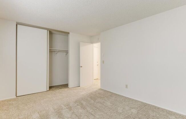 1 bed, 1 bath, 788 sqft, $1,400, Unit 702
