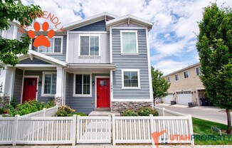 1087 W EMERALD POOLS LN