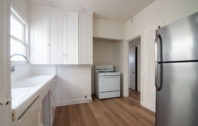 1 bed, 1 bath, $1,595