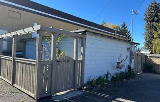 Newly Remodeled Studio in Downtown Redmond