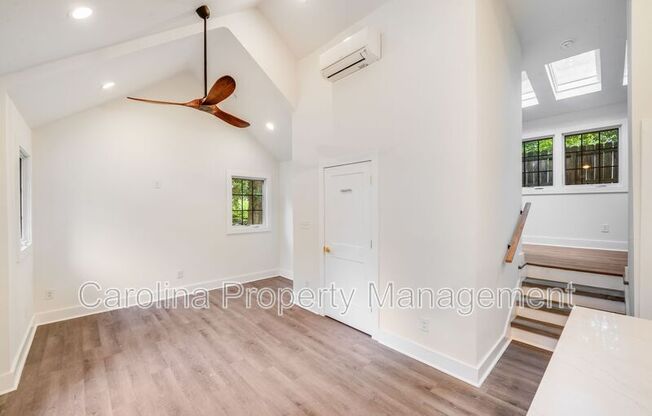 465 W WORTHINGTON AVE