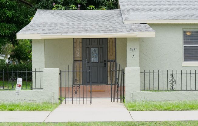 3 bedroom 2 bath, corner lot