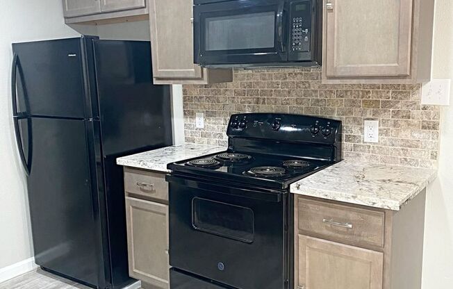 5917A Bedford Dr., Beaumont TX 77708