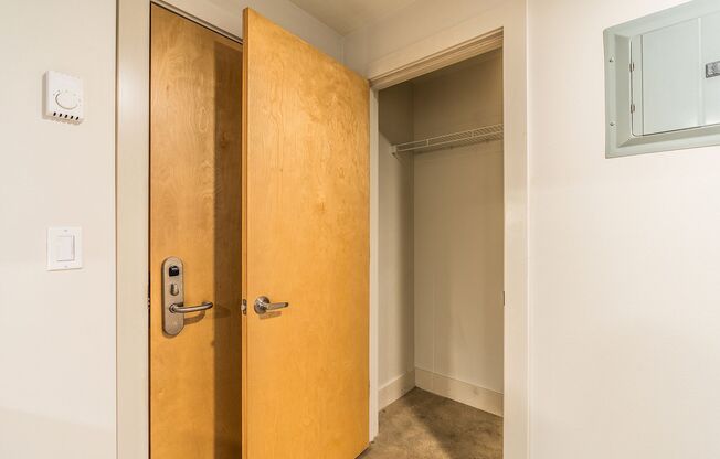 Studio, 1 bath, 287 sqft, $1,235, Unit 120