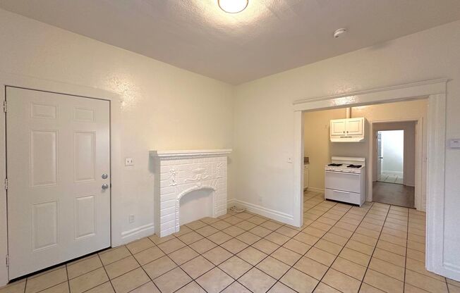 1 bed, 1 bath, $1,750, Unit 932