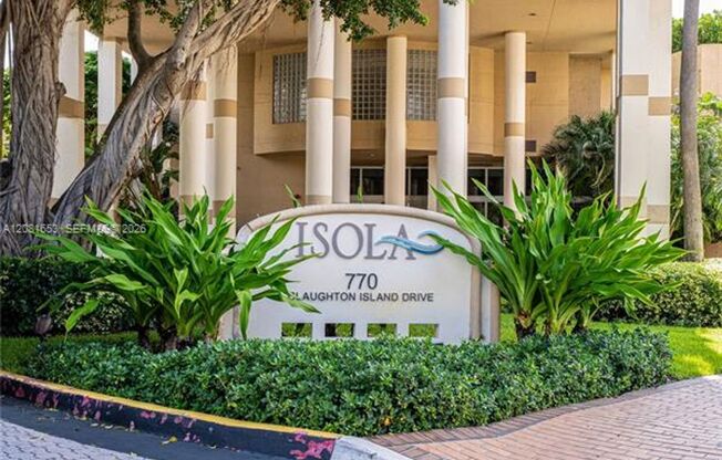 2 beds, 2 baths, $4,200, Unit # 1603