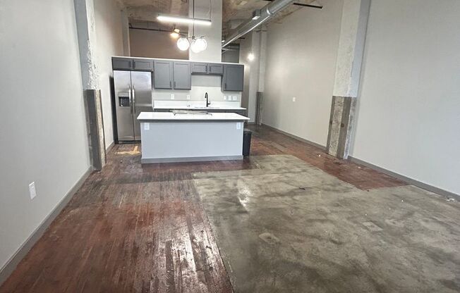 1 bed, 1 bath, 940 sqft, $1,395, Unit 308