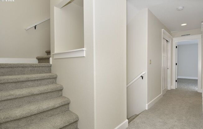 3 beds, 2.5 baths, $2,595