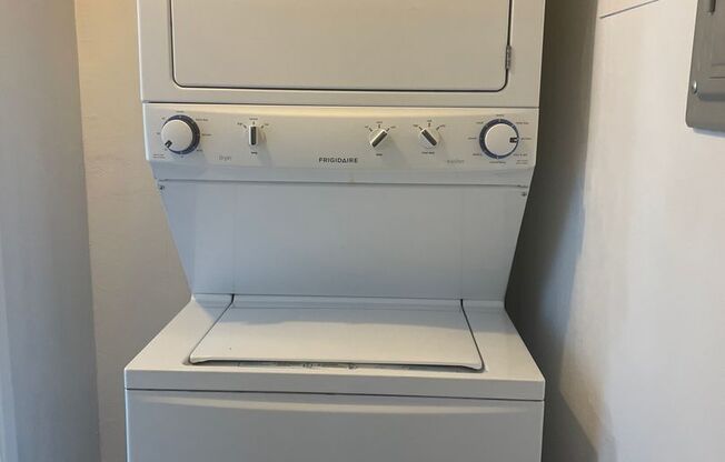 1 bed, 1 bath, 685 sqft, $1,149, Unit 107