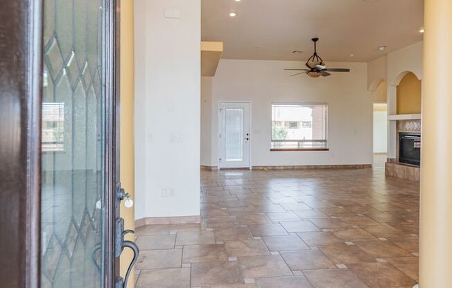 Beautiful & Spacious 4 Bed 3 Bath - 1/2 Off First Month of Rent!