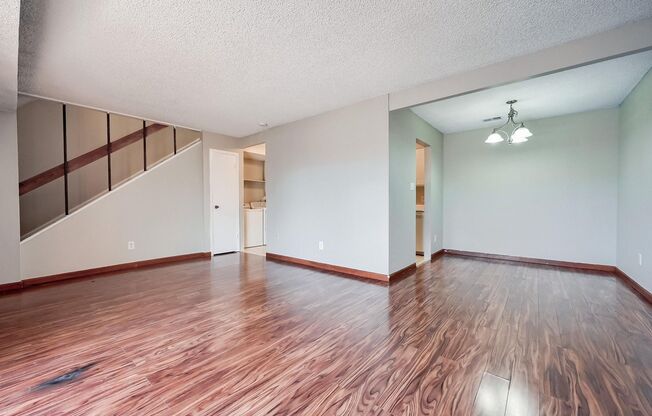 2 beds, 1.5 baths, $1,700, Unit C5