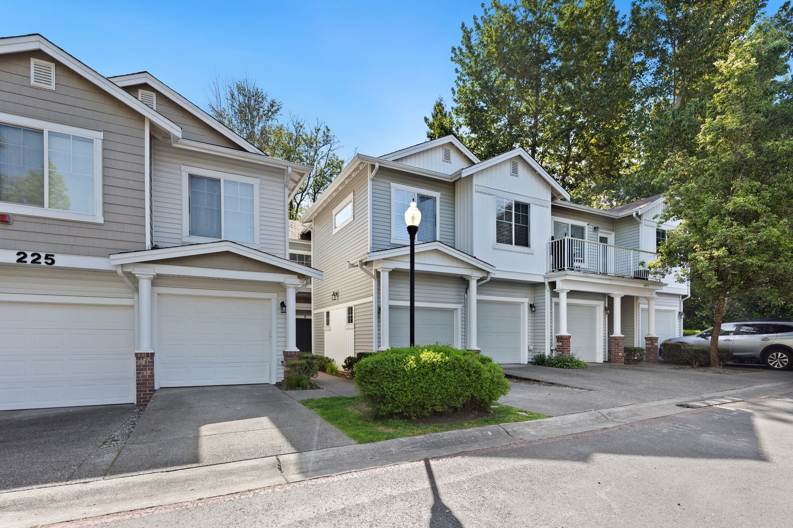 Spacious 3 bed Townhome