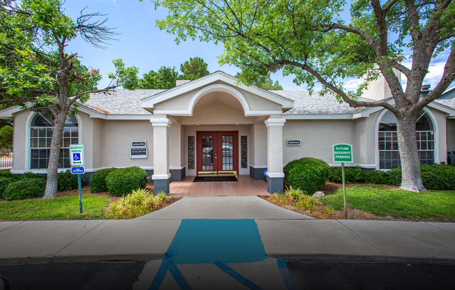 Entrance at Park Place Apartments in Las Cruces New Mexico