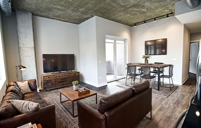 2 beds, 2 baths, 975 sqft, $3,900, Unit 3833-512