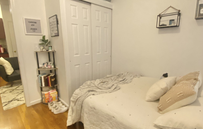 413 E 70 ST