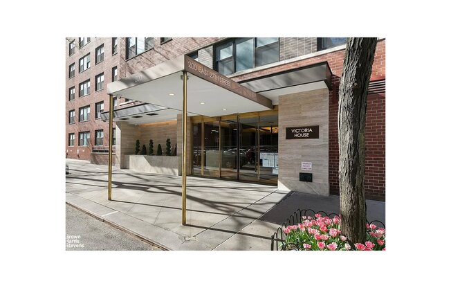 Studio, 1 bath, $4,000, Unit 10J