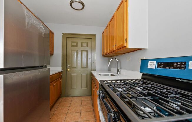 4736-4742 W 65th MOBILITY ZONE