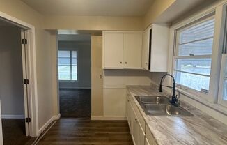 3 beds, 1 bath, $1,400