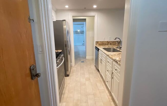 1 bed, 1.5 baths, $3,500, Unit # 113