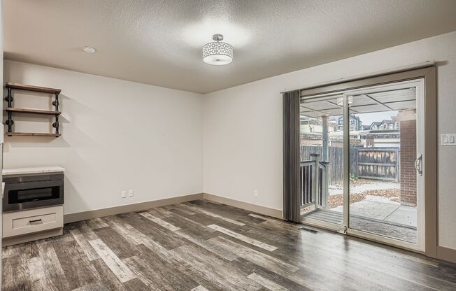 Sophisticated 3-Bed Townhome Near Red Rocks