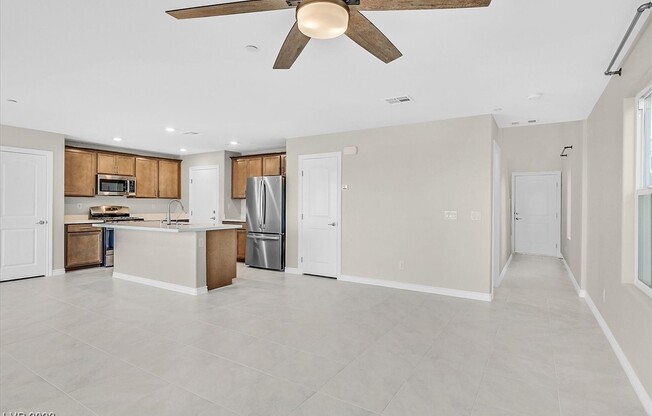 372 ROSEFINCH ST