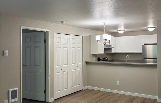 1 bed, 1 bath, 715 sqft, $1,845, Unit 416