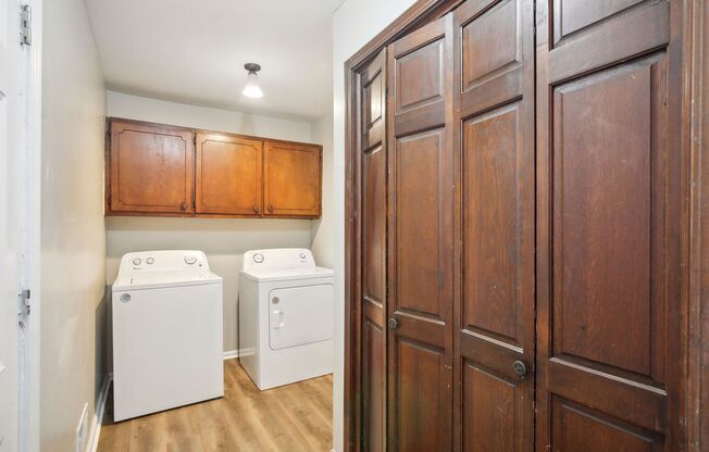 4 beds, 2.5 baths, $2,575, Unit Unit A