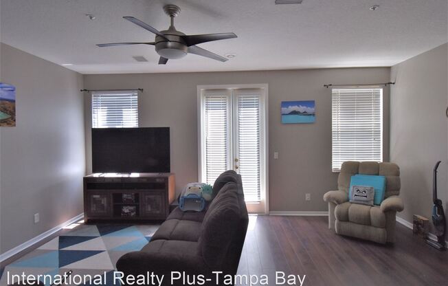 Bayshore Townhome next to MacDill AFB