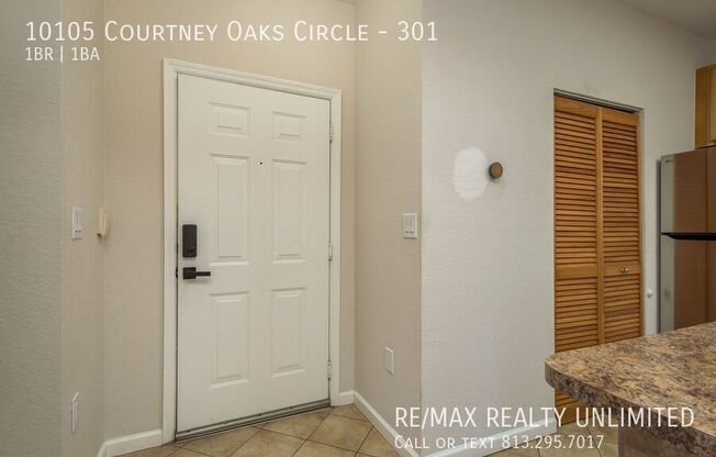 10105 COURTNEY OAKS CIR