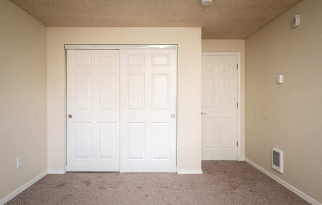 Oak Creek_One-Bedroom Home