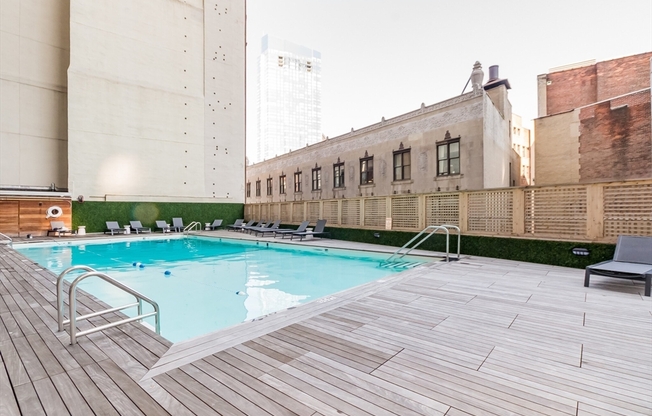 1 bed, 1 bath, 700 sqft, $3,400, Unit 9B