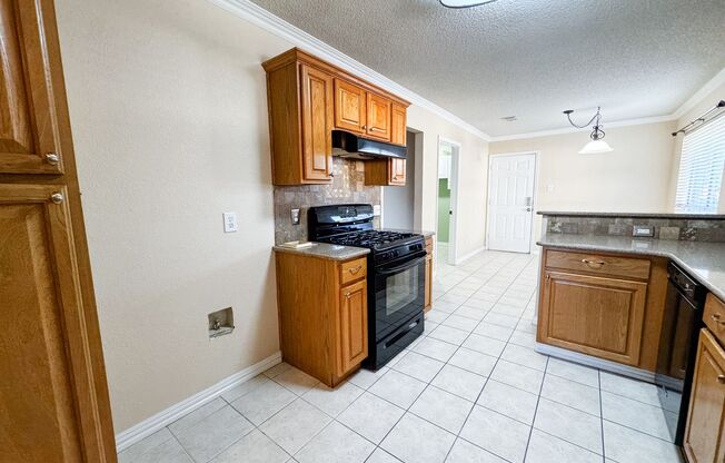 3 beds, 2 baths, $1,950