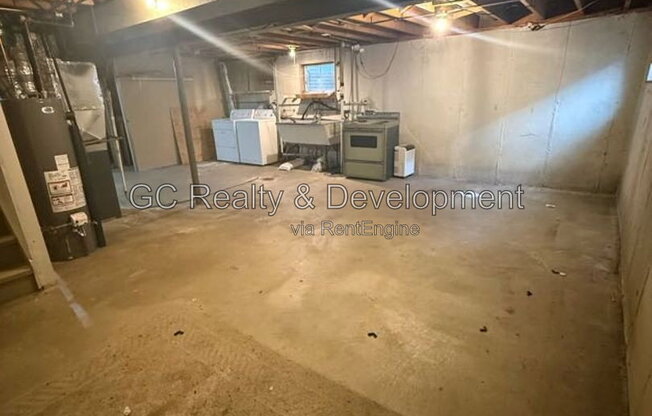 3 beds, 1.5 baths, 1,460 sqft, $2,495