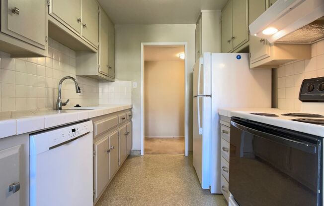 1 bed, 1 bath, 750 sqft, $2,400, Unit 202