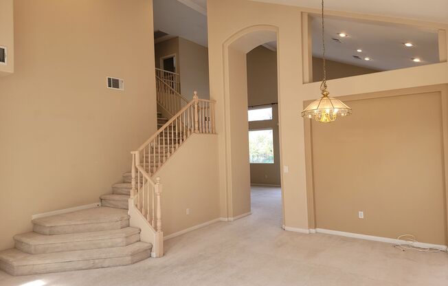 Rhodes Ranch - Guard Gated - Golf Course View - Bed & Bath Downstairs