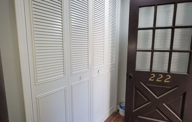 2 beds, 2 baths, 925 sqft, $1,200, Unit 222