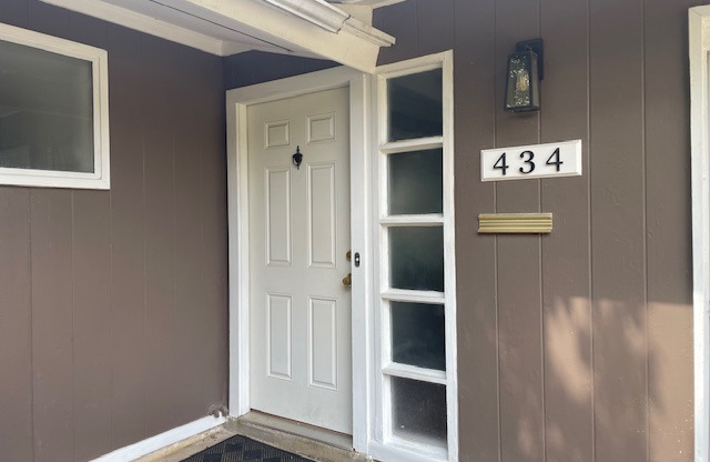 434 COLUMBIA CIR