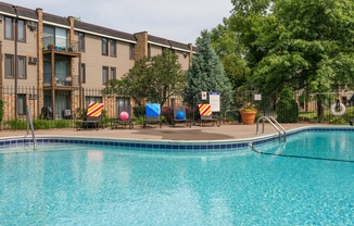 Windsor South Apartments