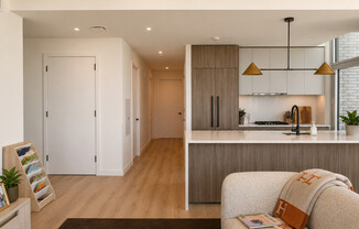 3 beds, 2.5 baths, $18,850, Unit 28B