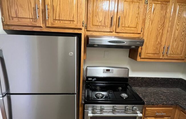 1 bed, 1 bath, 800 sqft, $1,775, Unit 5Y