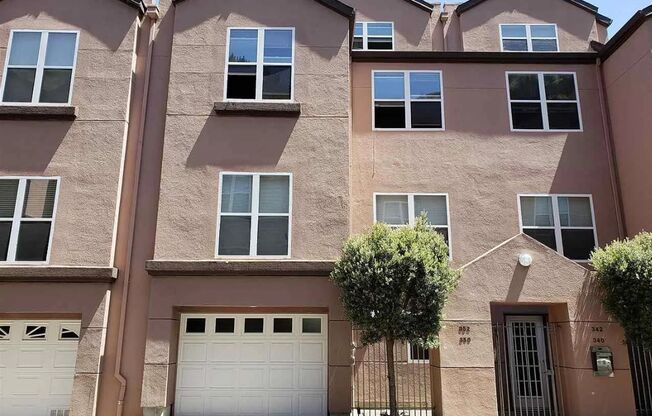 Beautiful 3 Bedroom Condo in Gated Community – San Francisco!