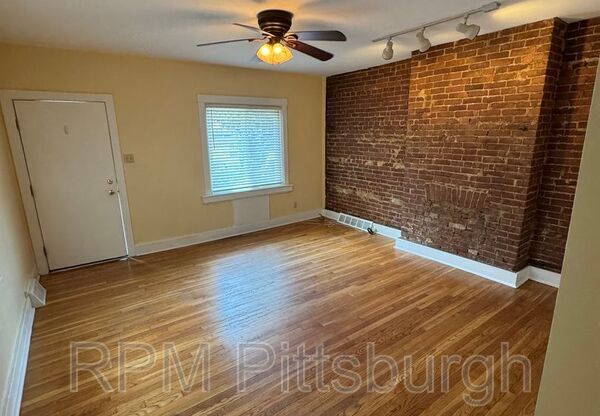 205 Lehigh Ave #2