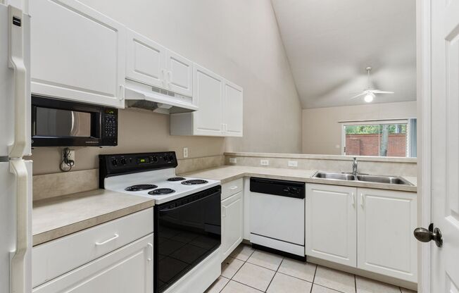 2 beds, 2 baths, $1,750