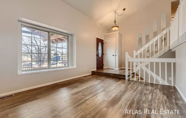 8055 PINOAK CT