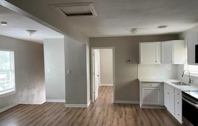 1308 GENOVA ST
