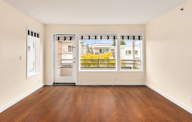 3 beds, 3.5 baths, $6,100