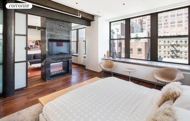 345 W 13 ST