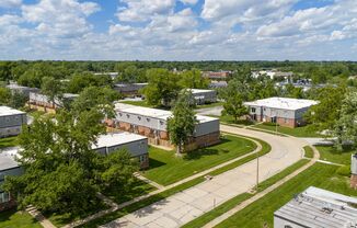 Chez Paree Apartments and Townhomes