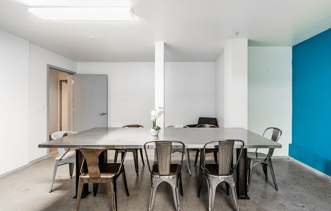 Studio, 1 bath, $775, Unit 217