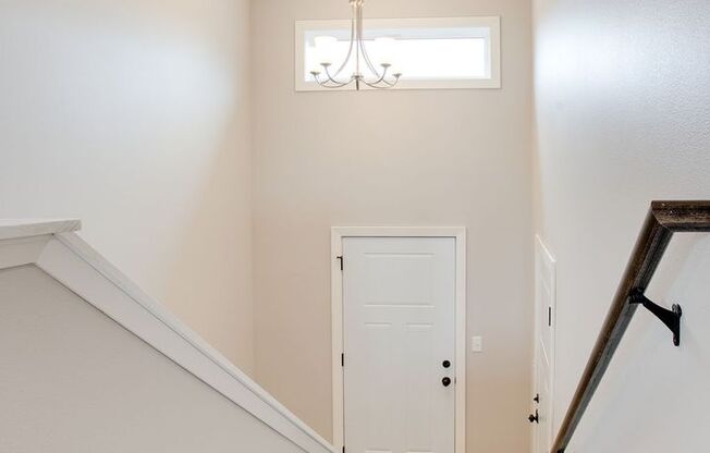 Modern 4-Bedroom Home in Moorhead